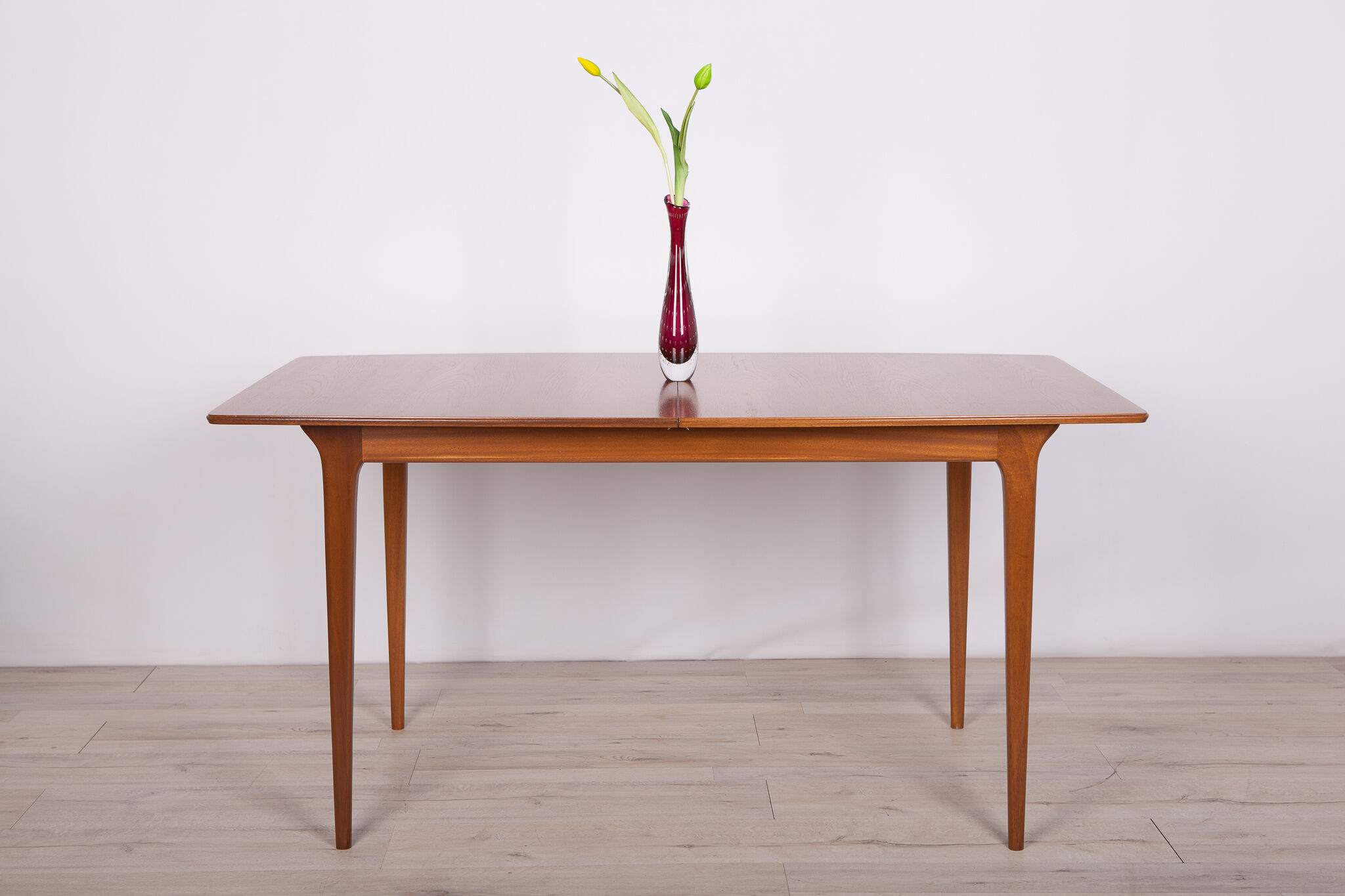 Mid-Century Teak Extendable Dining Table from McIntosh, 1960s
