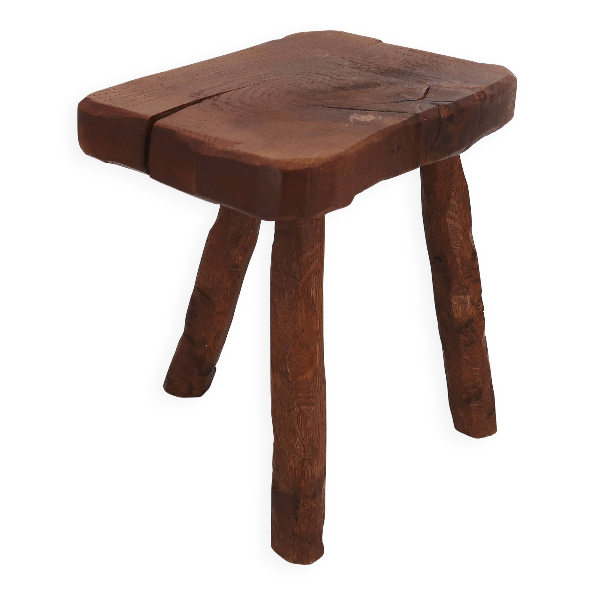 Brutalist tripod stool in wood, 1950s mountain folk art.