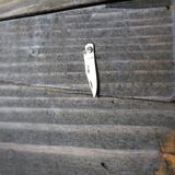 Double-sided cutlery cabinet