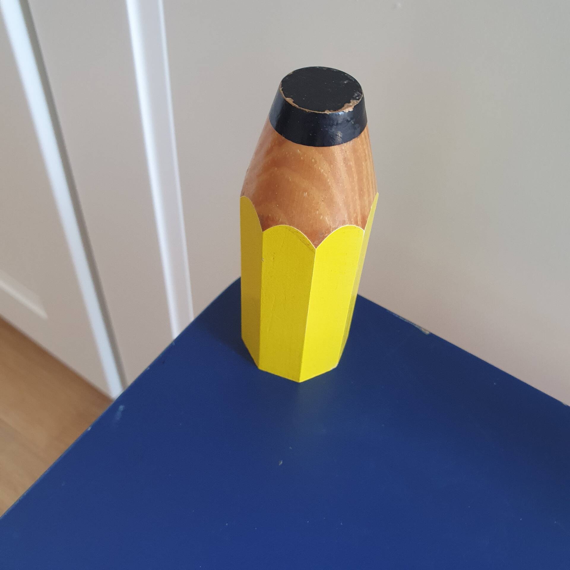 Occasional bedside table / pencil foot eraser attributed to Pierre Sala
