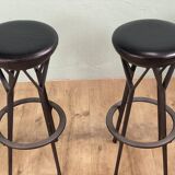 2 tabourets pivotant design Yamakado en cuir noir