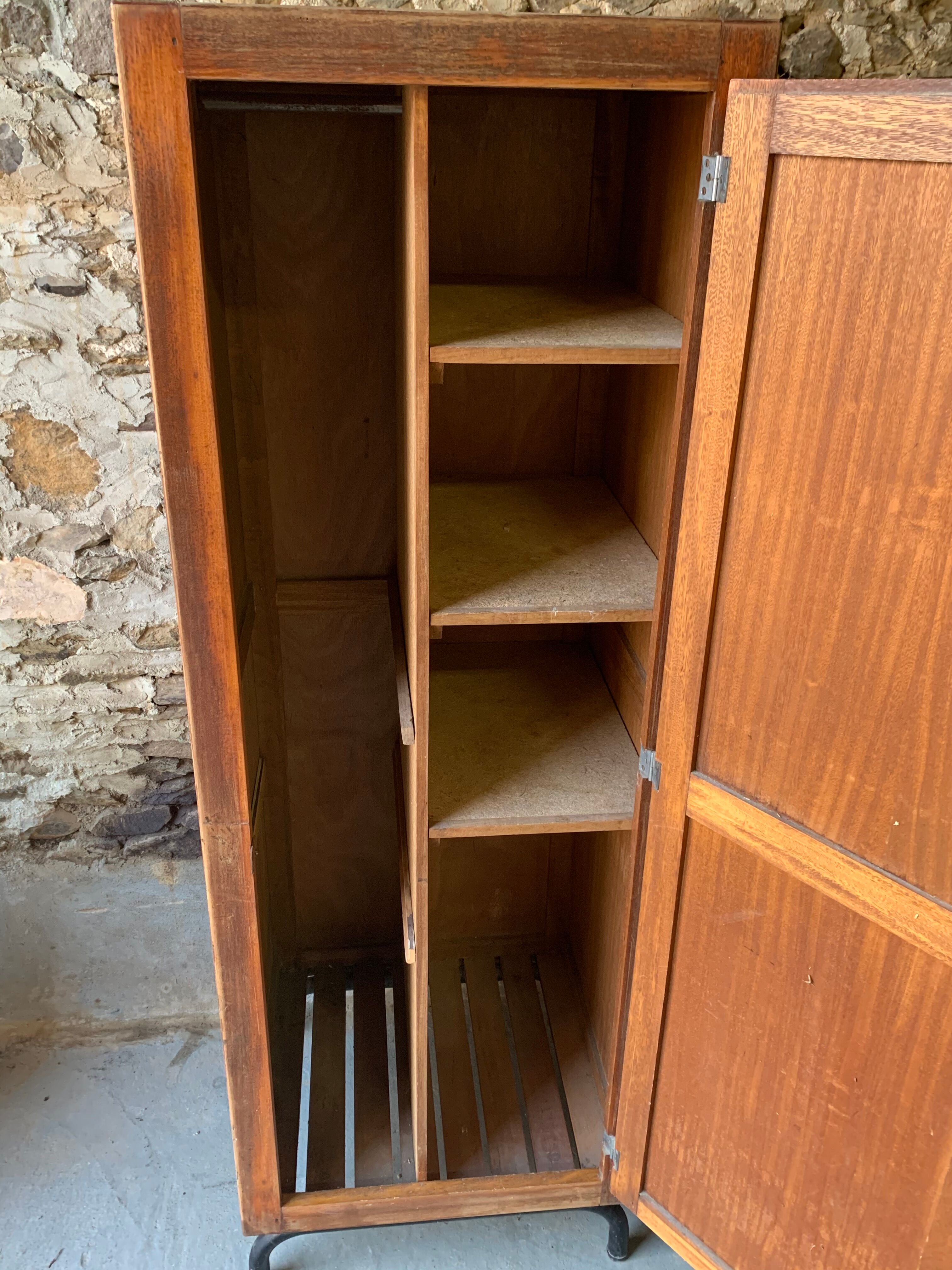Armoire d’école en bois 1 porte