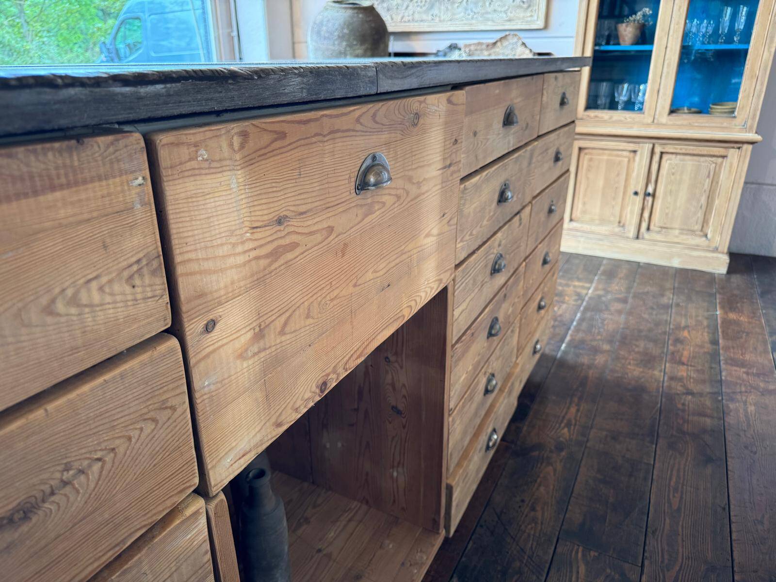 Grand comptoir de Pharmacie