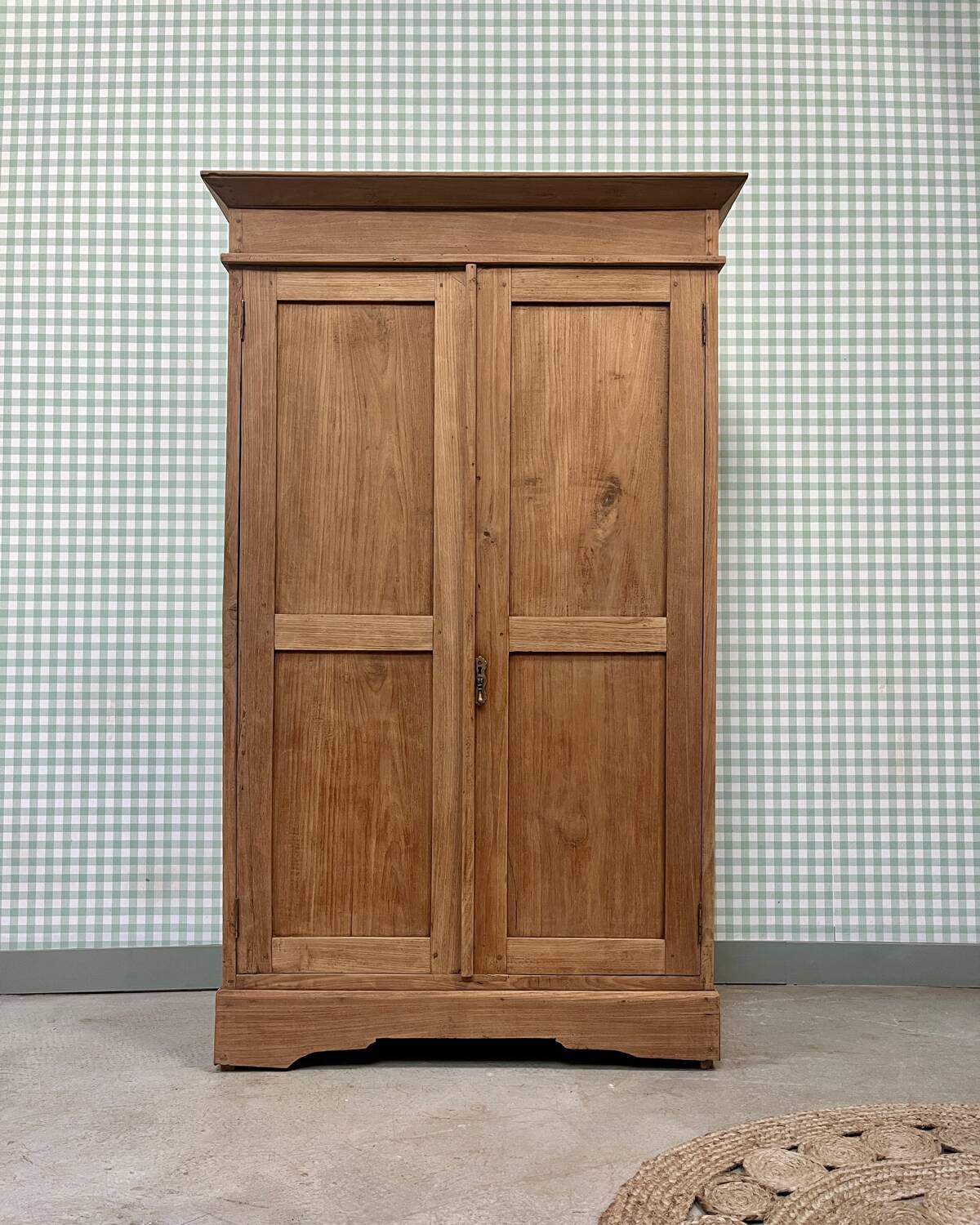 Small cherry wood cabinet (renovated)