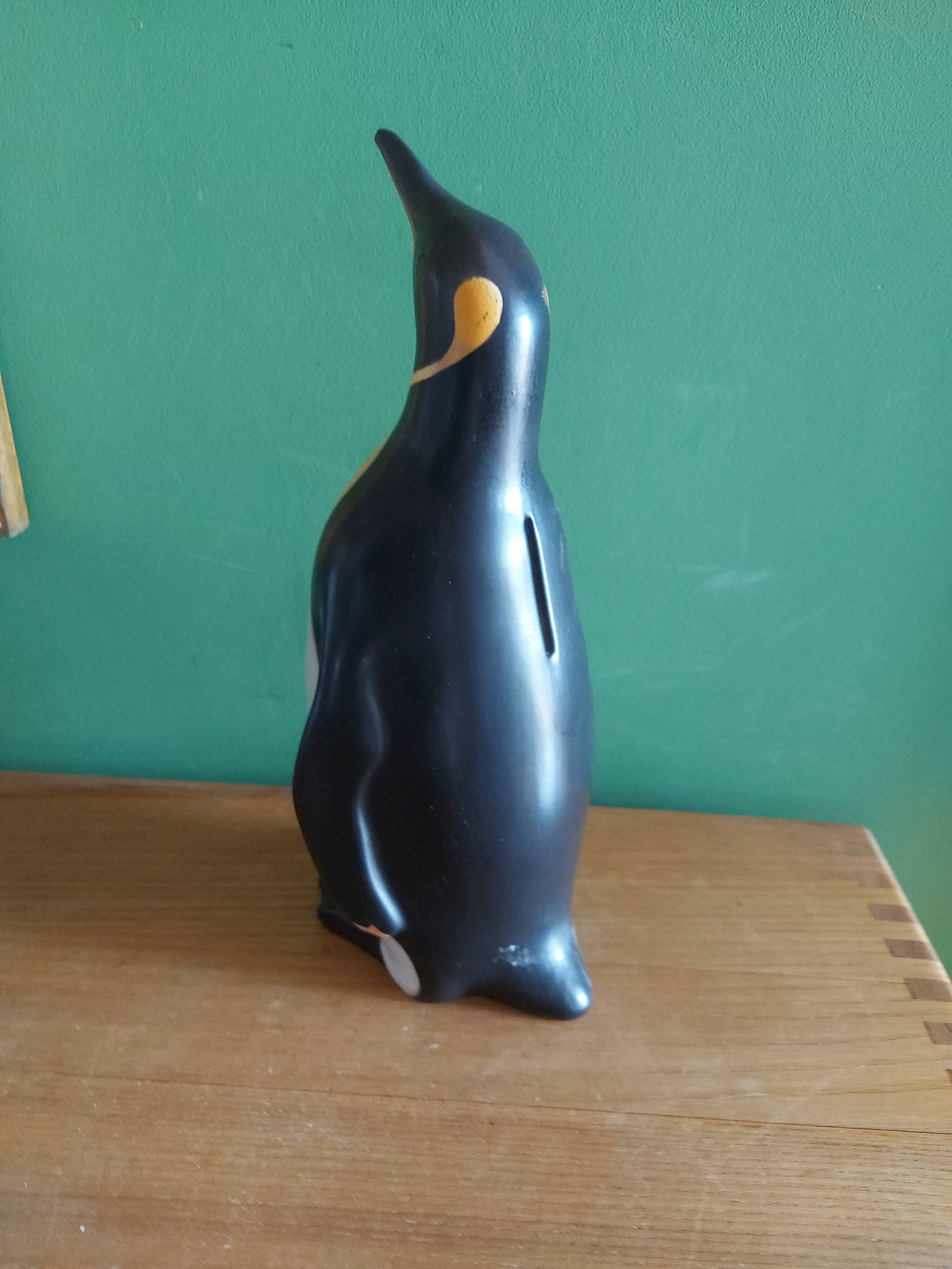 Ceramic piggy bank king penguin, denmark