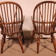 Pair of 19th Century English Windsor Armchairs