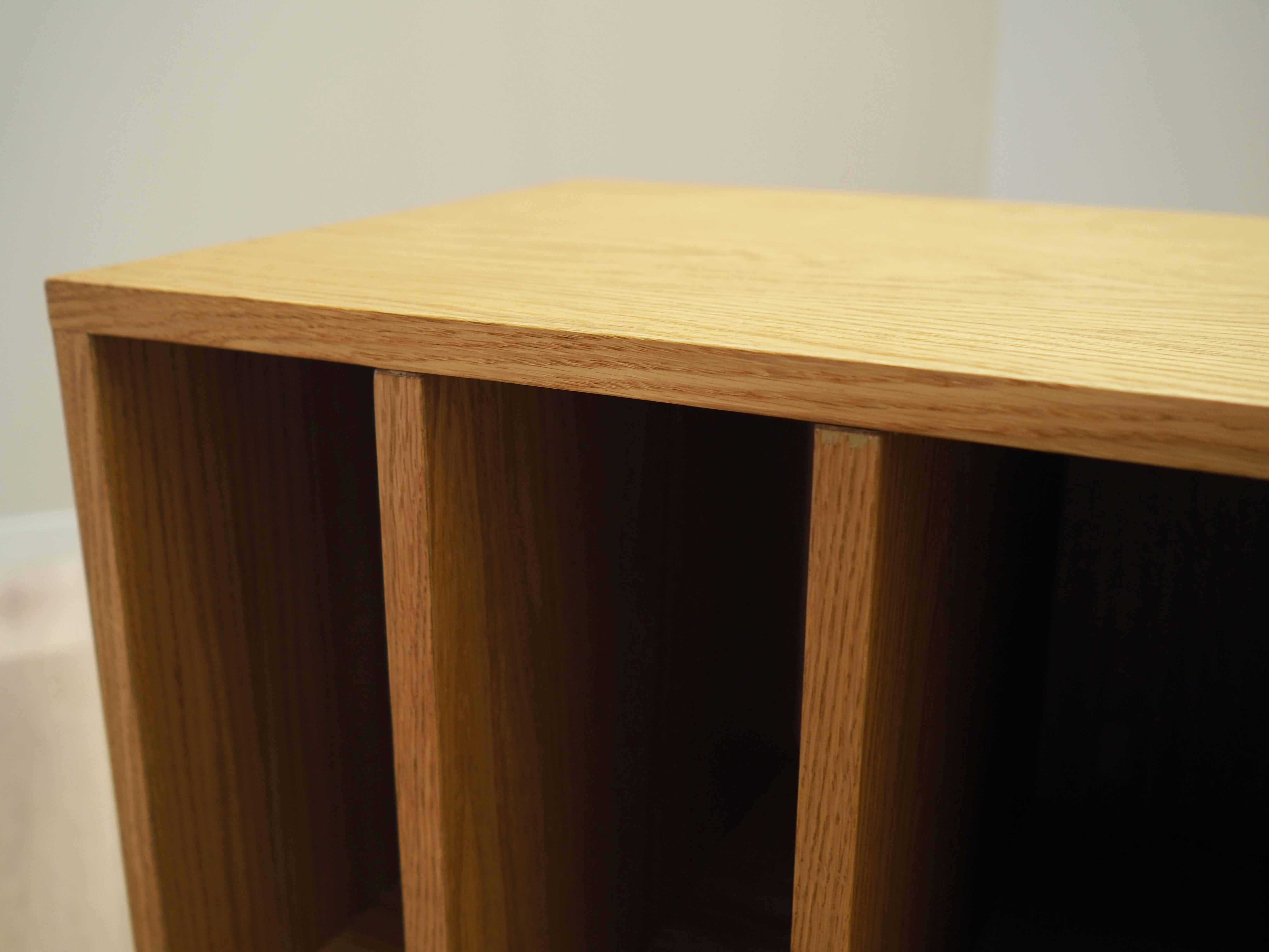 Oak bookcase, Danish design, 1990s, production: Denmark