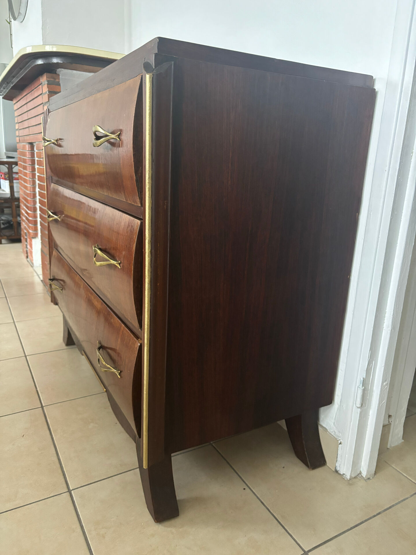 Art Deco chest of drawers