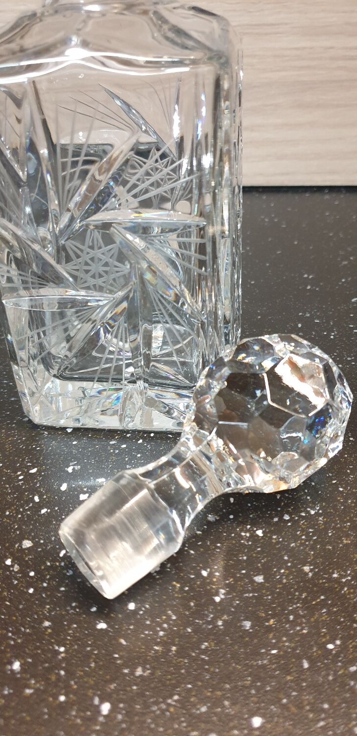 Cut crystal decanter