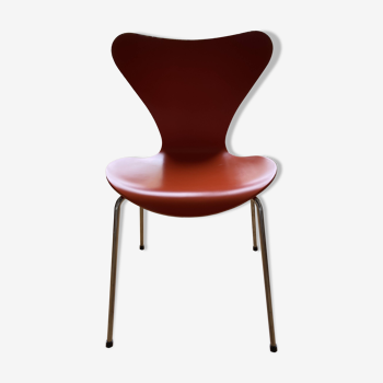 Arne Jacobsen Series 7 Chair