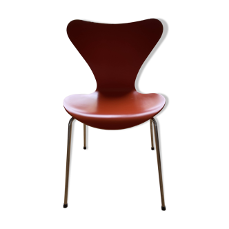 Arne Jacobsen Series 7 Chair