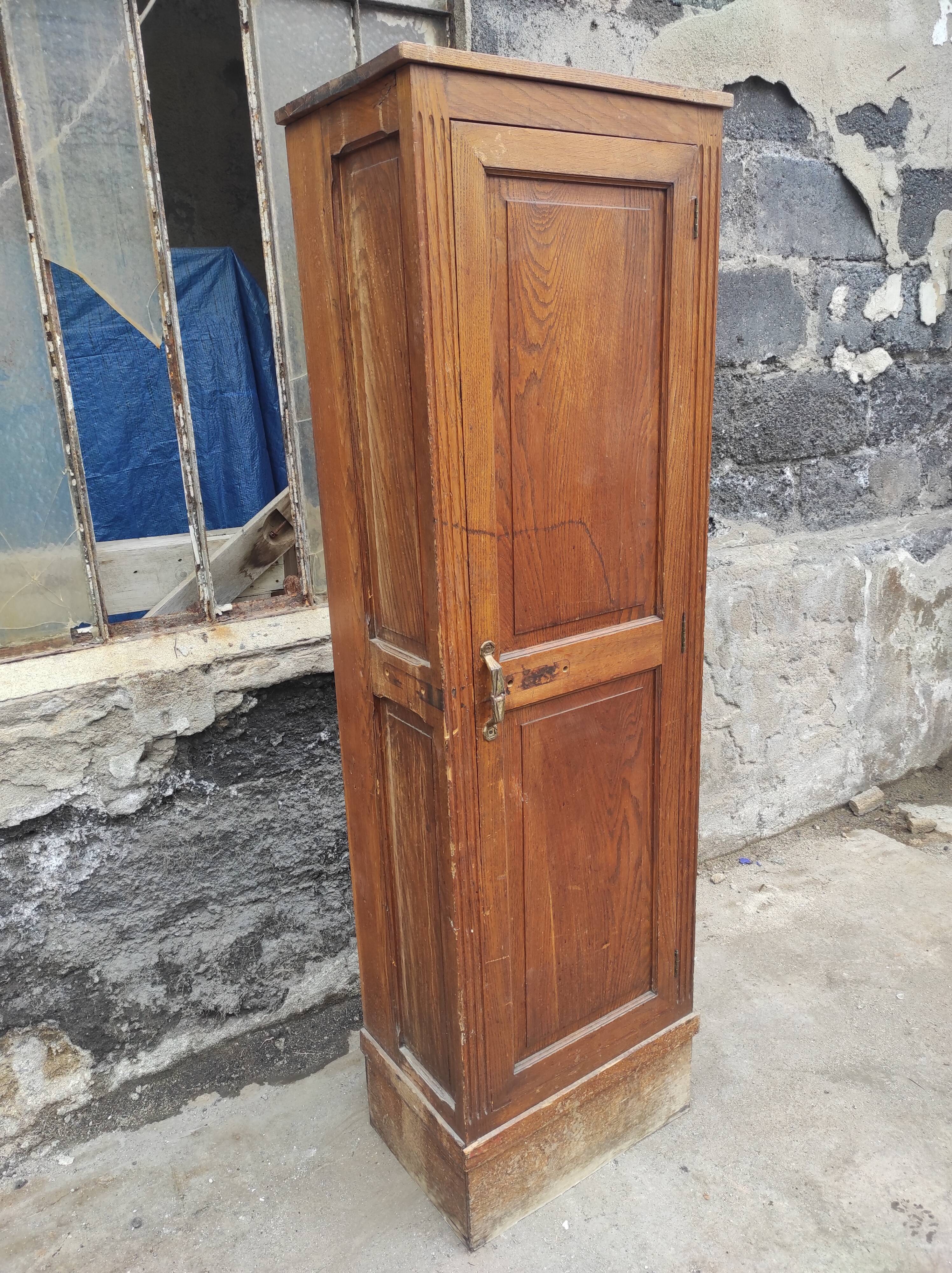 Vintage wooden wooden cabinet 1 door