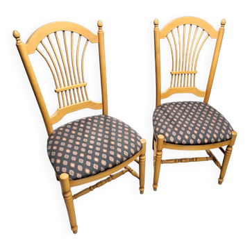 2 chaises de style rustique français pour la salle à manger/d'appoint