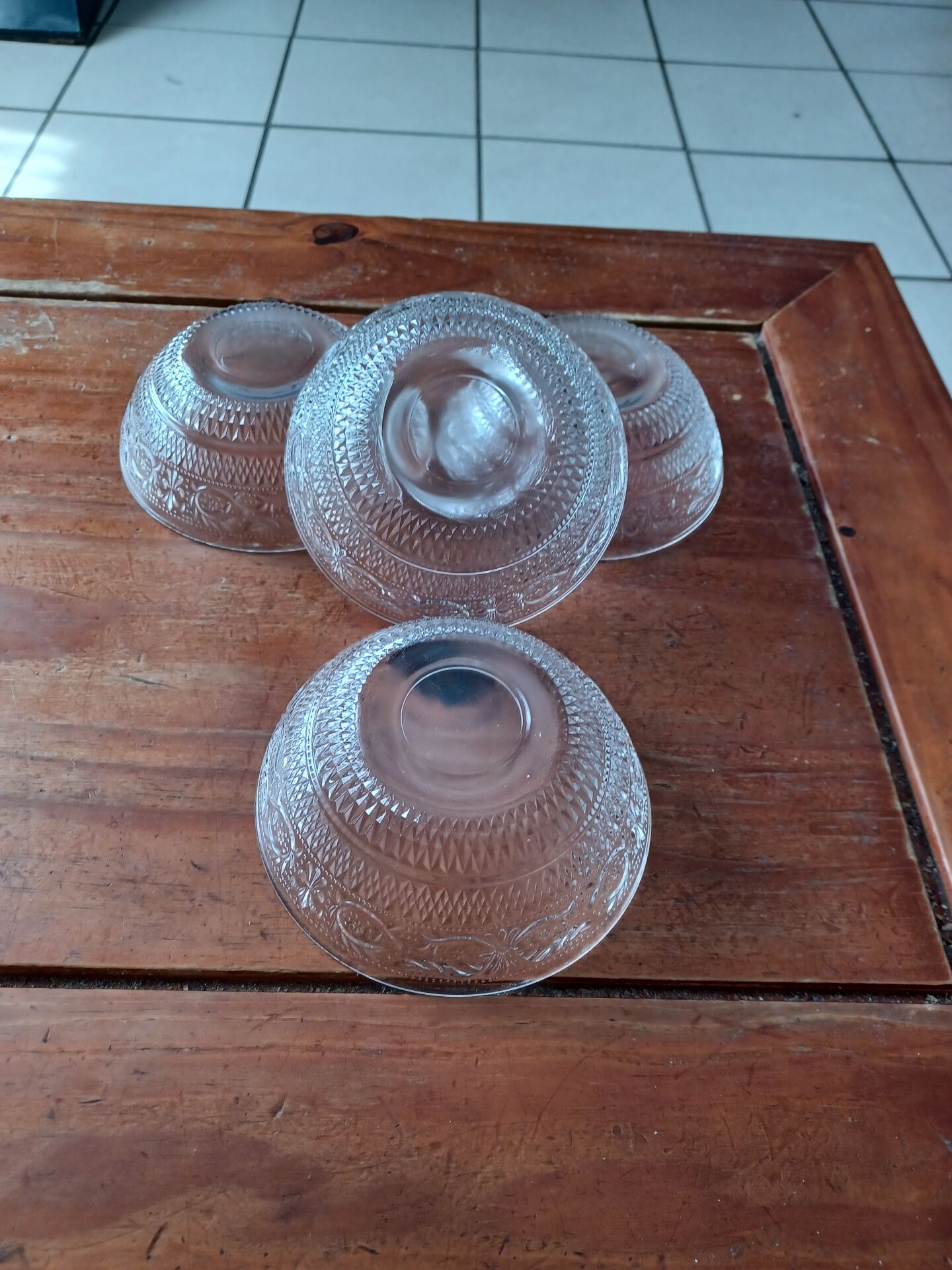 4 coupelles en verres