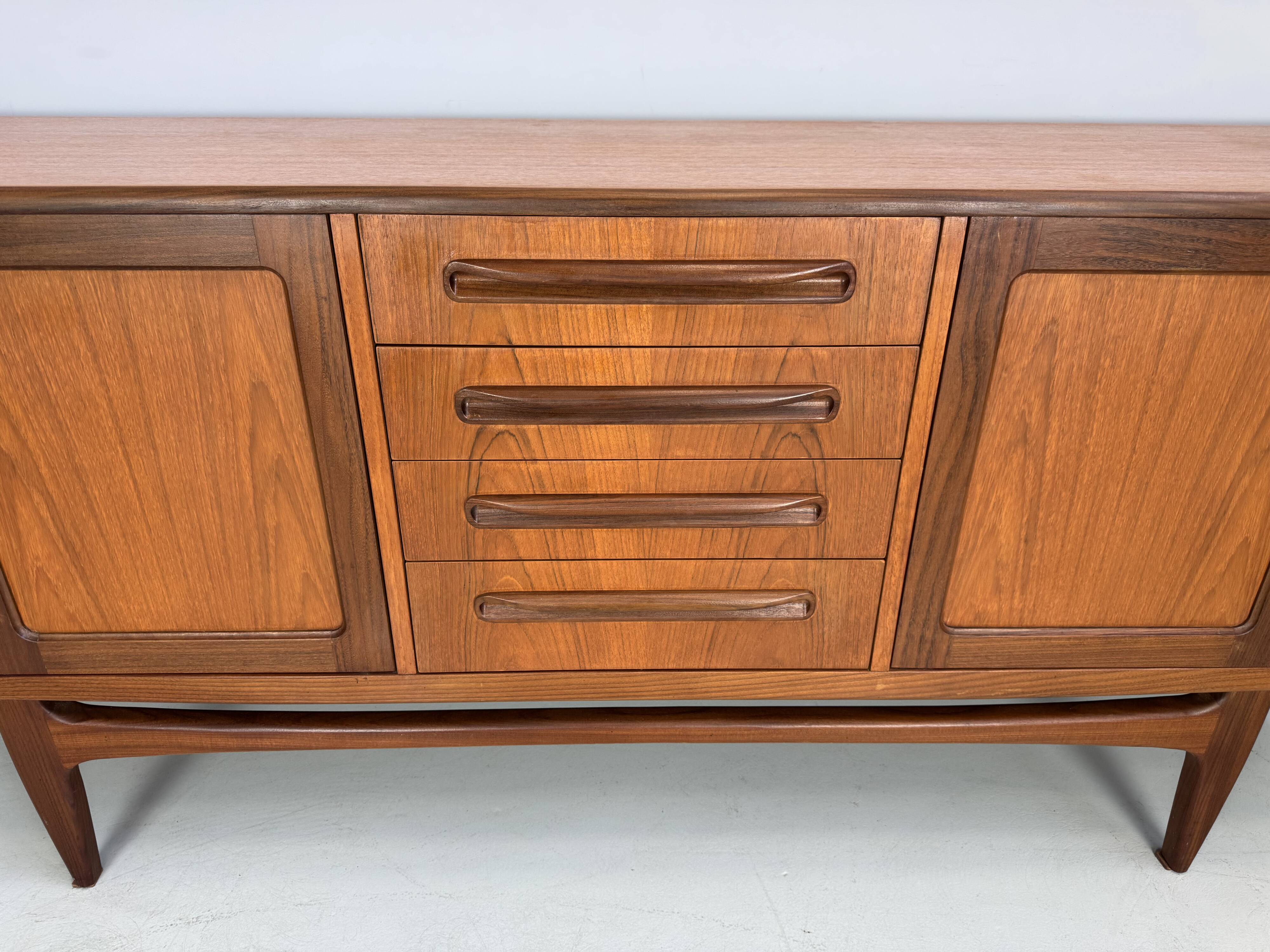 Vintage "Fresco" dressoir van G-Plan