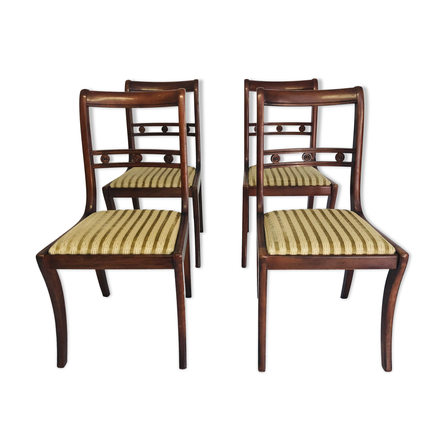 Lot of 4 English style chairs