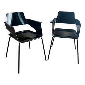 Pair of B32 4L chairs by Robby and Franscesca Cantarutti
