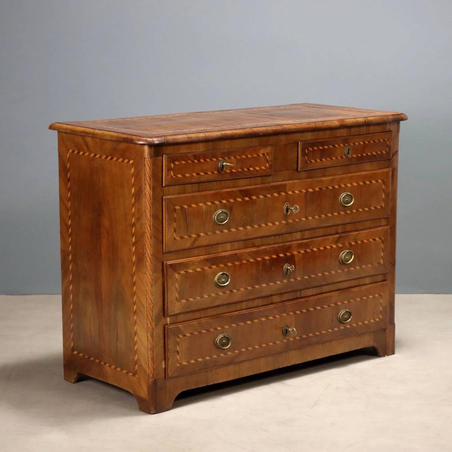 Commode ancienne en noyer à 5 tiroirs, Italie, XVIIIe siècle