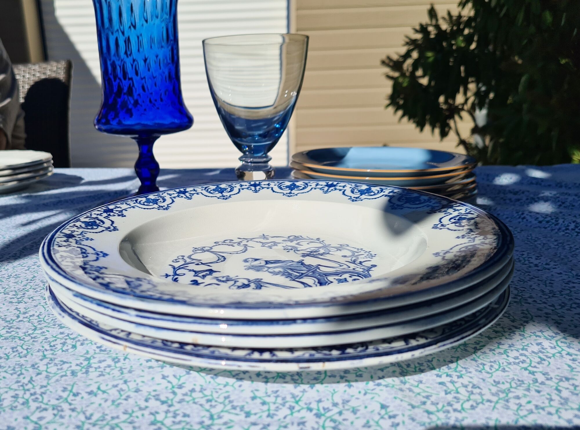 Set of 4 old hollow plates vieillard bordeaux model moustiers