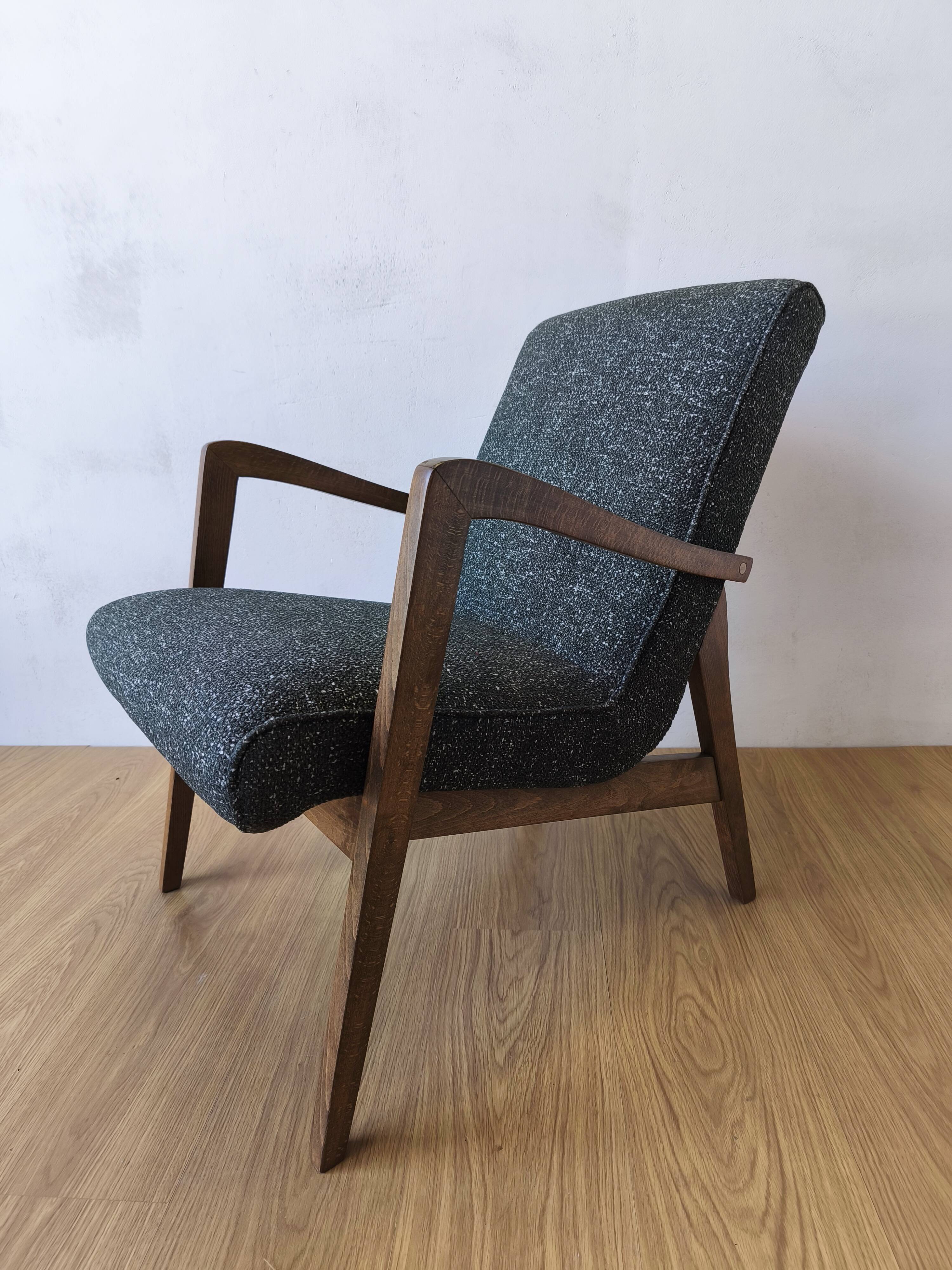 Fauteuil design type 300-138 Pologne années 70.