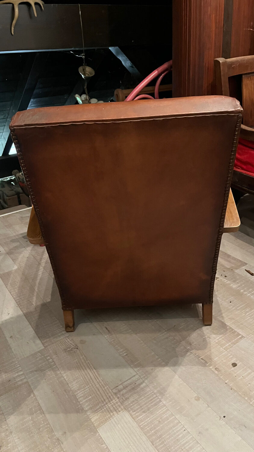 Fauteuil  club en cuir art deco