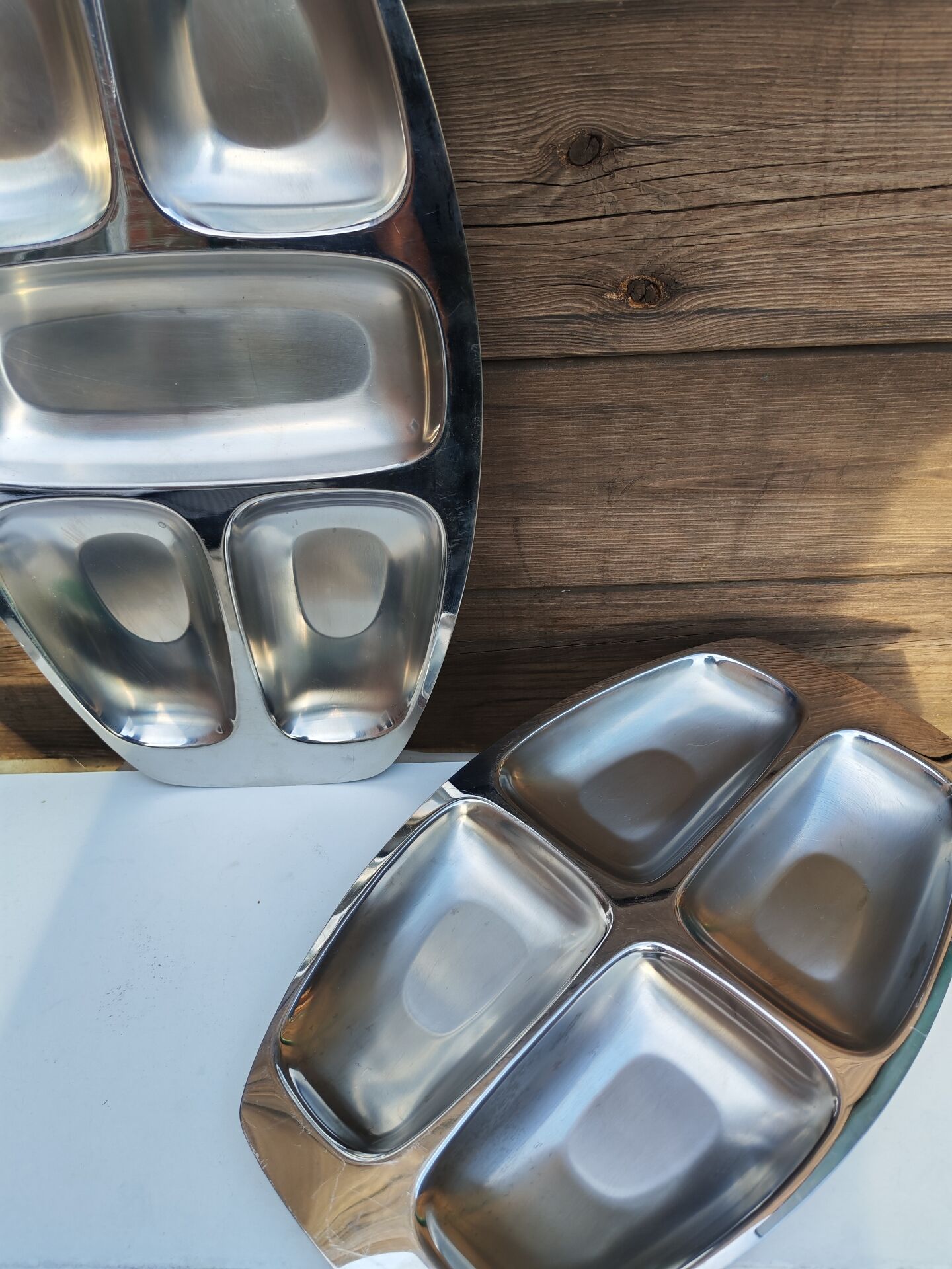 2 plateaux Alessi