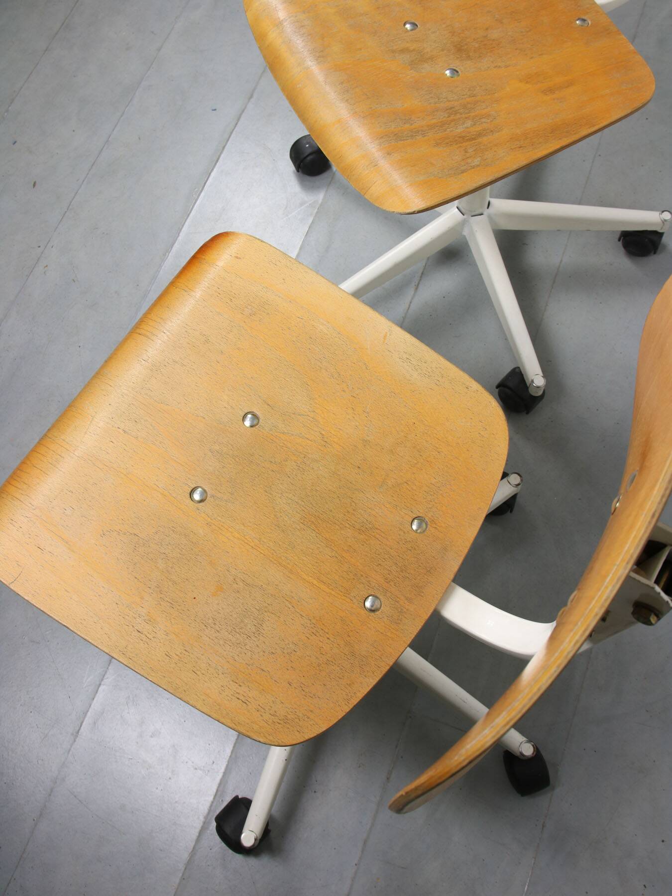 Vintage White & Wooden Swivel Office Chair, 70s