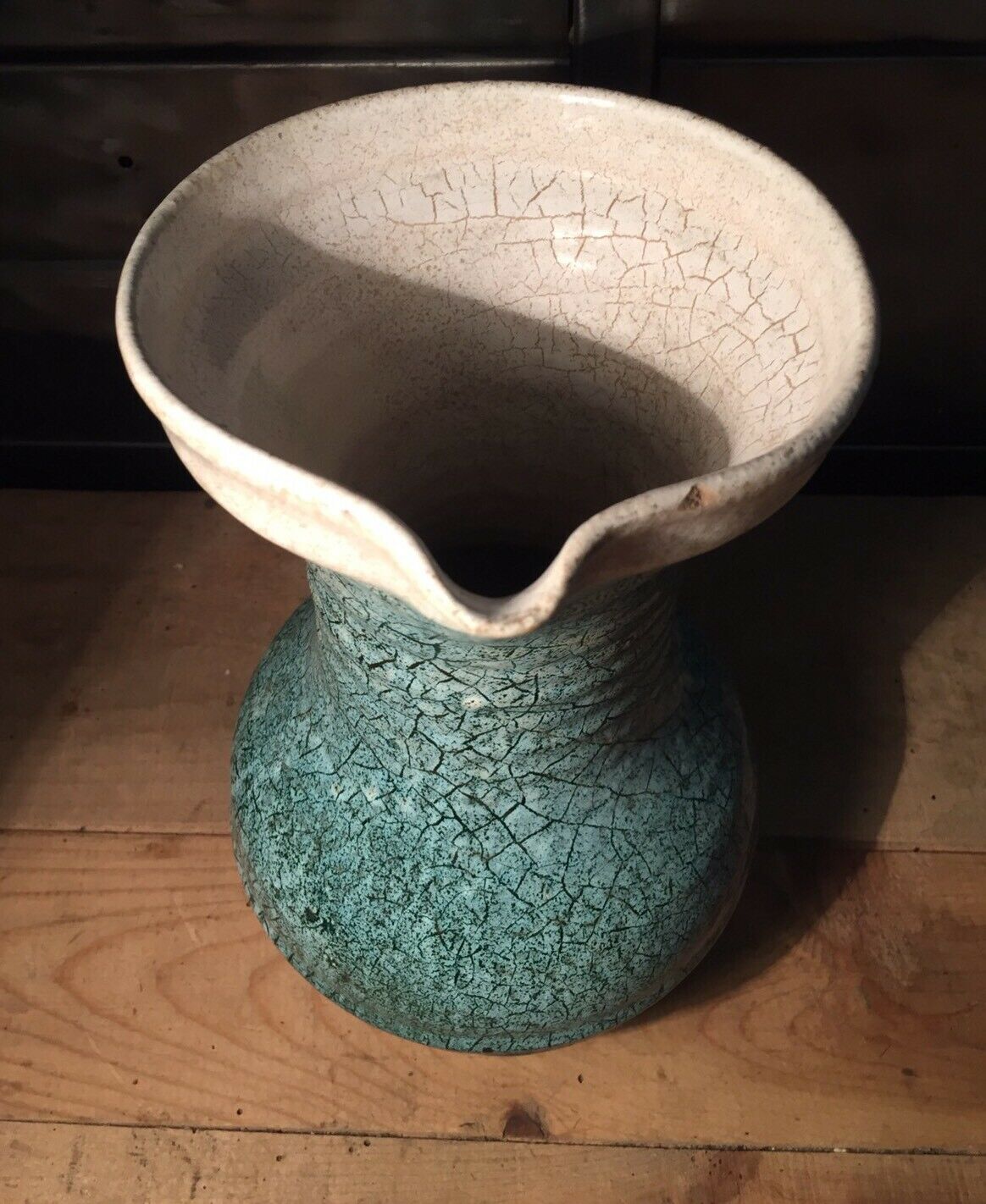 Ceramic pitcher Accolay cracked green