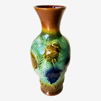 Taiwanese earthenware vase