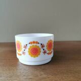 Suite of 4 large vintage cups