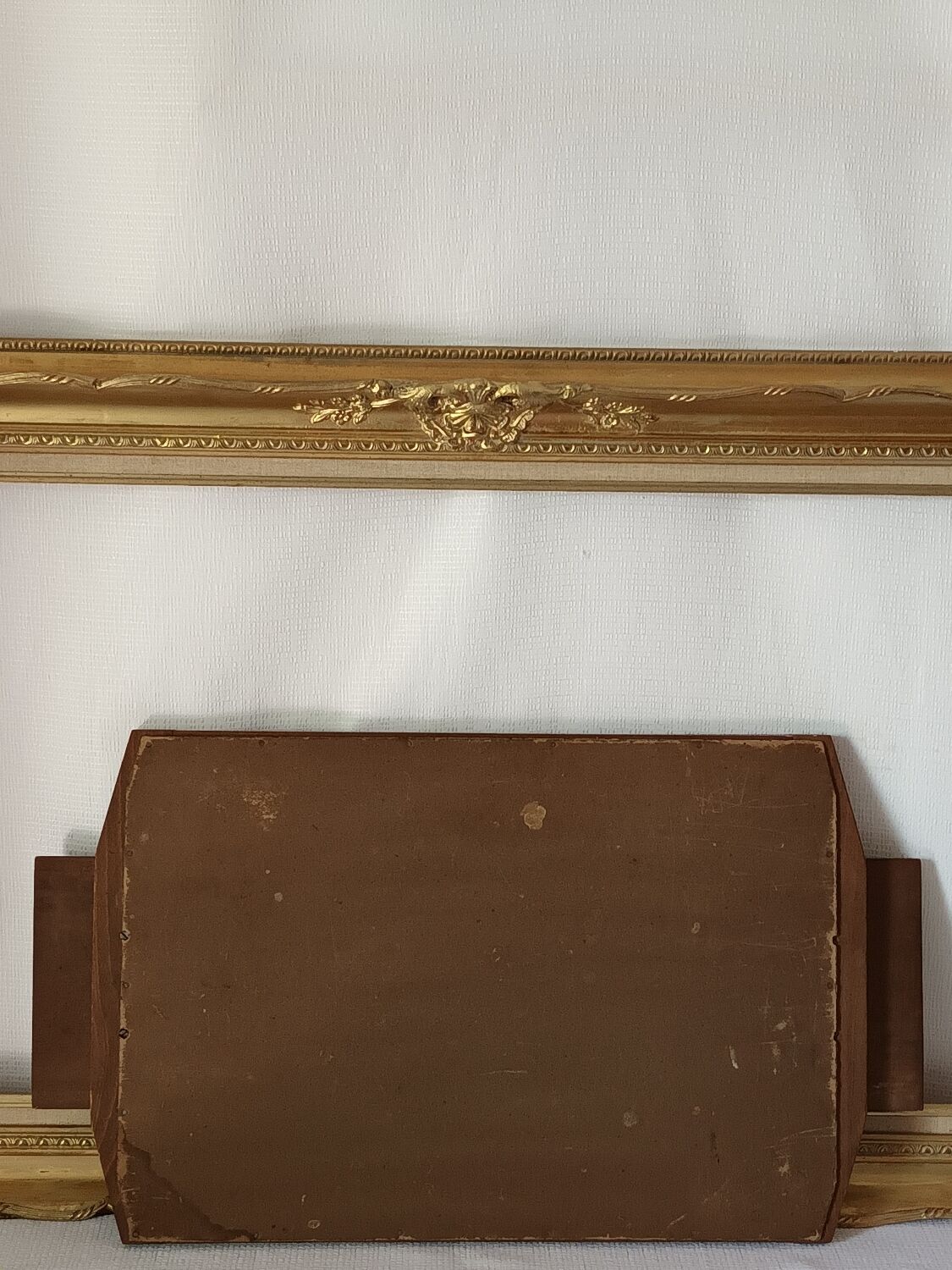 Art Deco plateau modernist decor