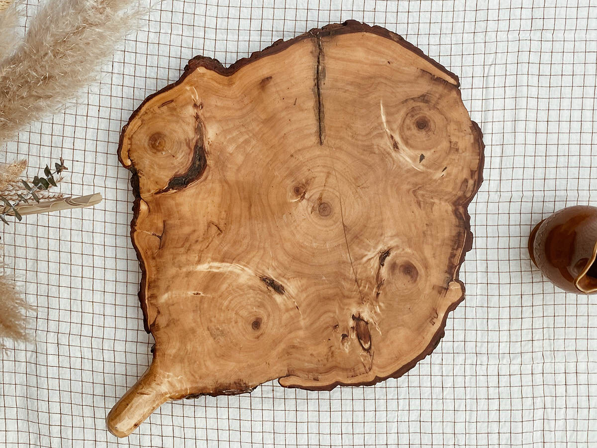 Wooden plateau