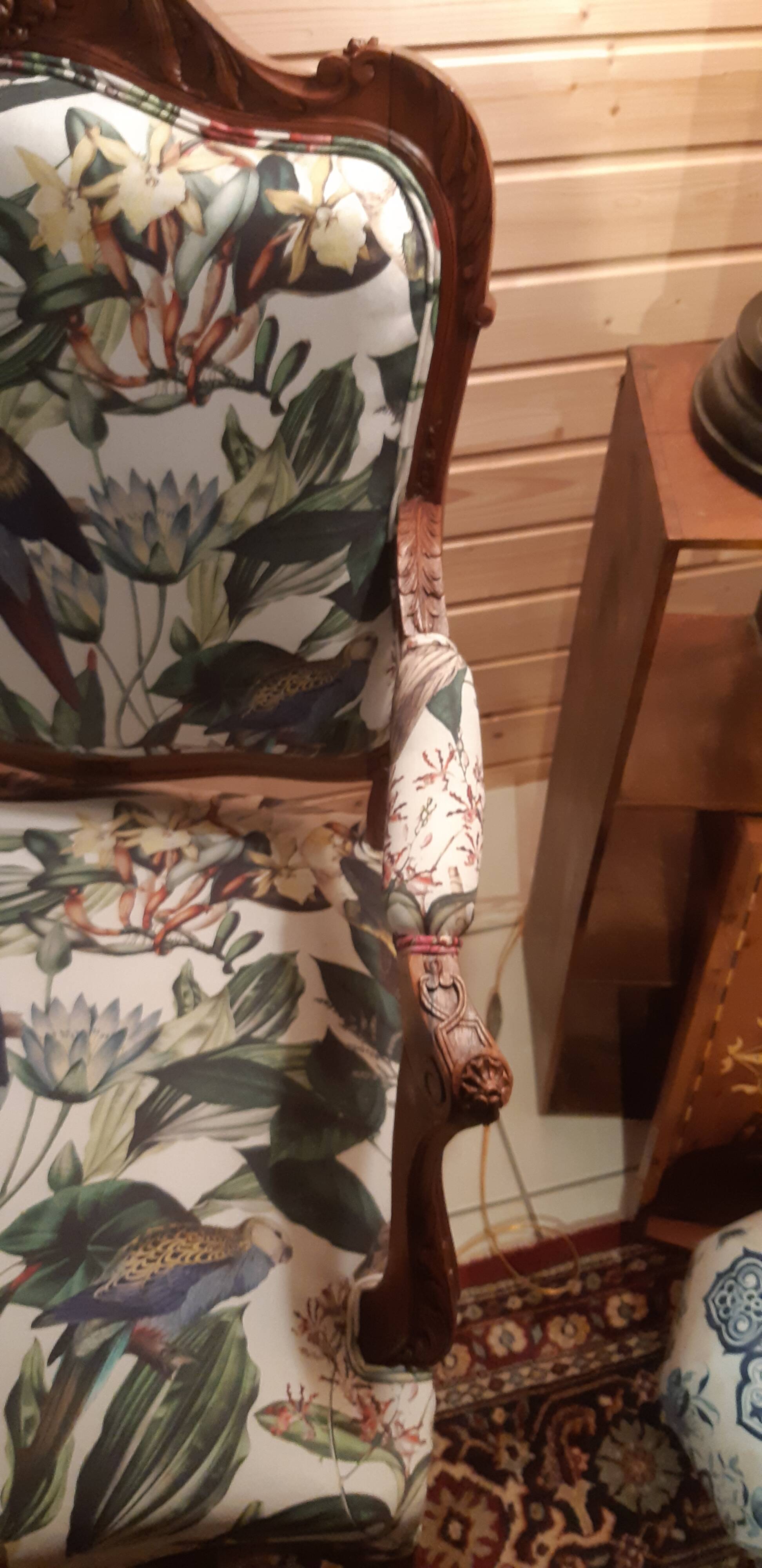 pair of Louis XV style armchairs à la reine