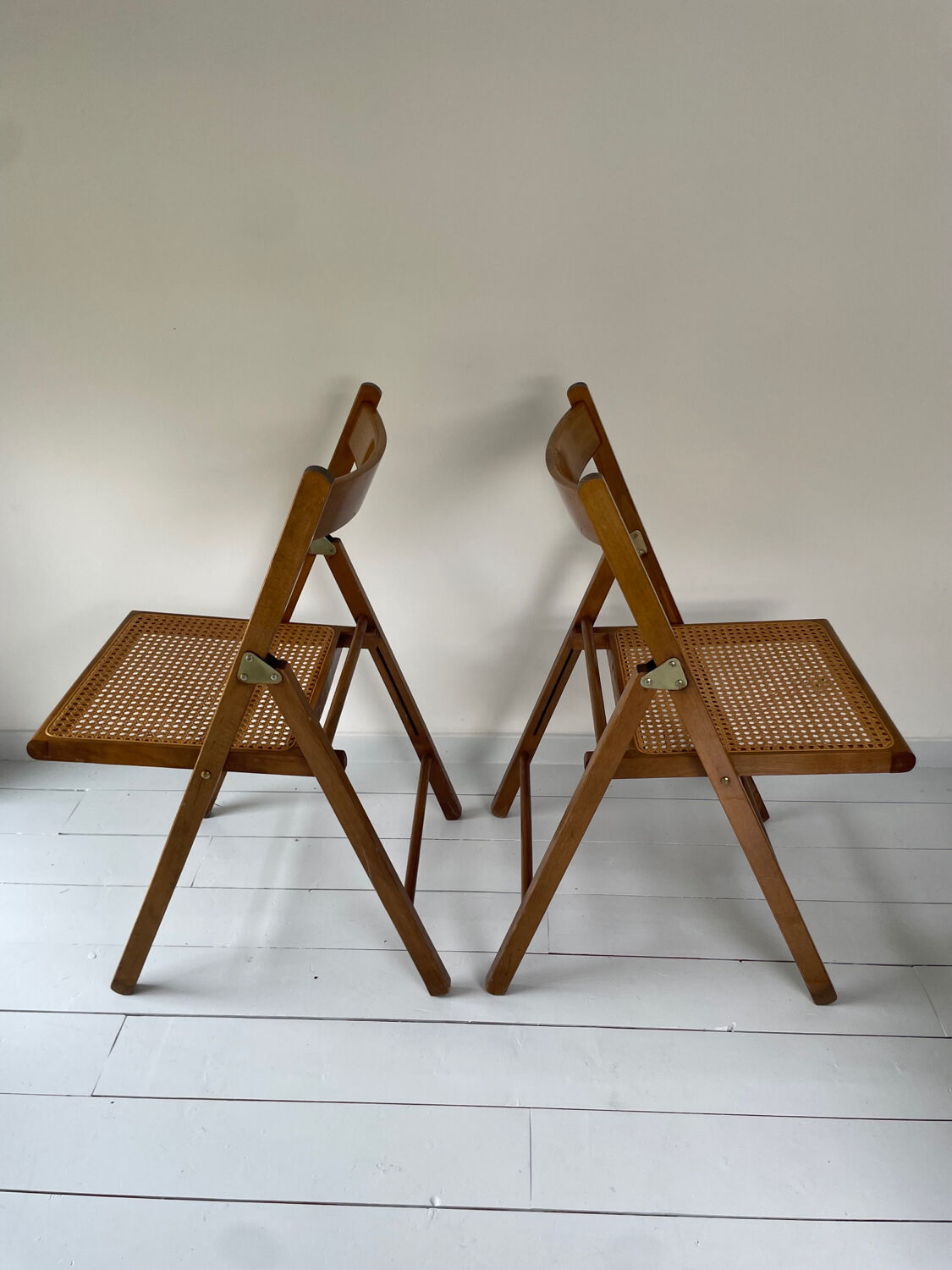 Folding canning chairs