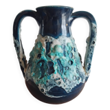 Ceramic vase with blue glazes