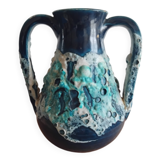 Ceramic vase with blue glazes
