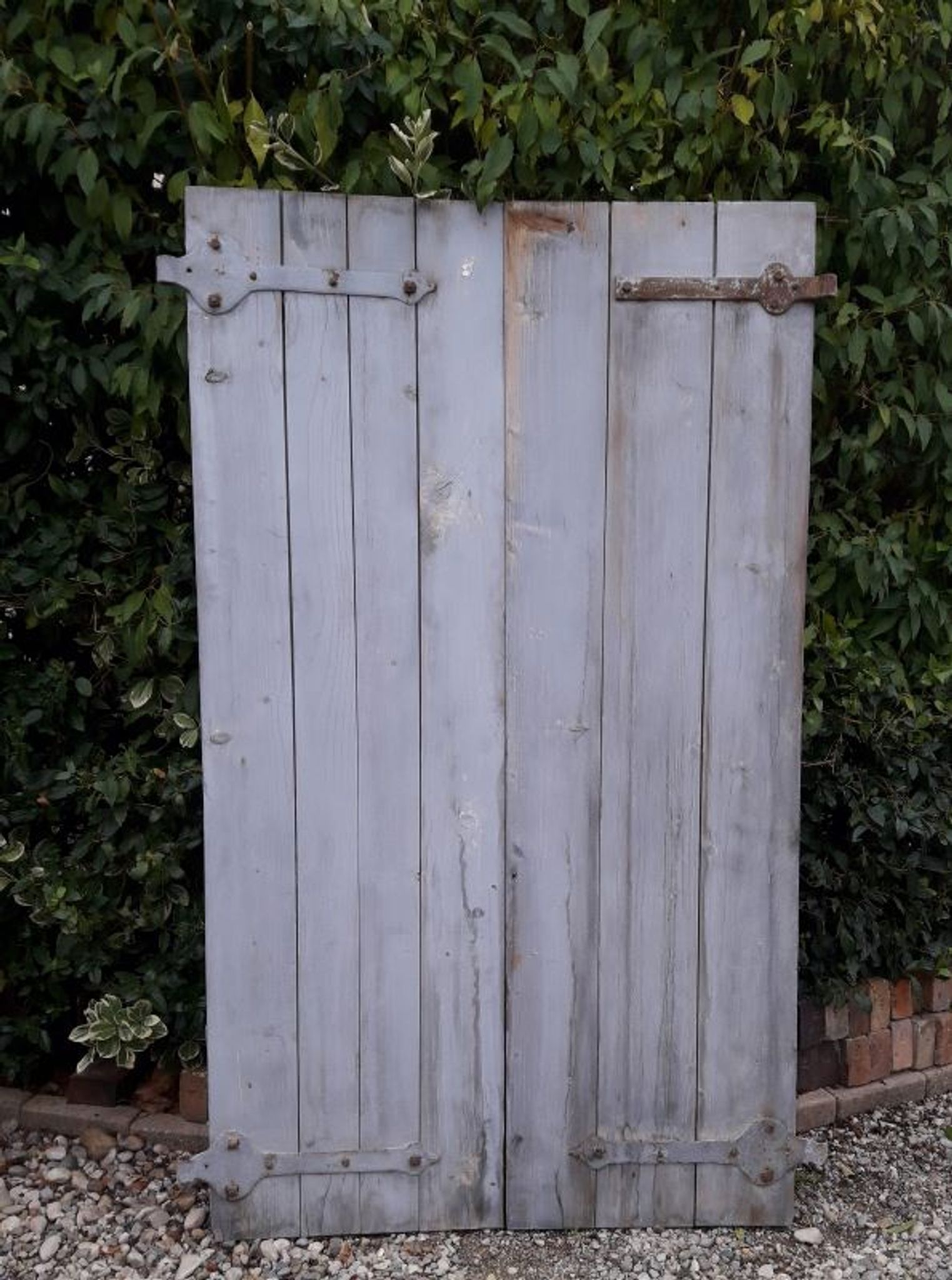 Pair of shutters fir hinges XVIII° old