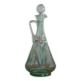 Ancienne carafe émaillée de fleurs en verre