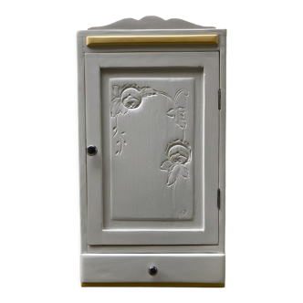 Toilet cabinet