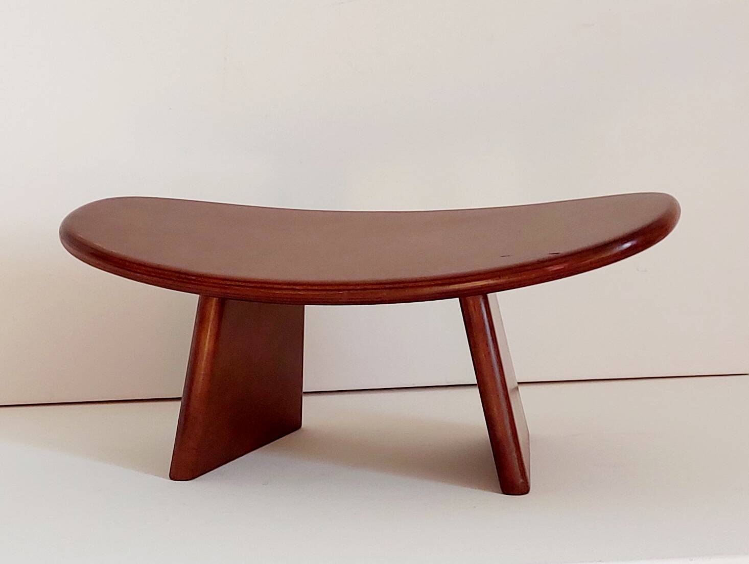 Japanese meditation stool