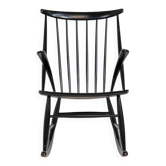 Fauteuil à bascule "IW3" par Illum Wikkelsø