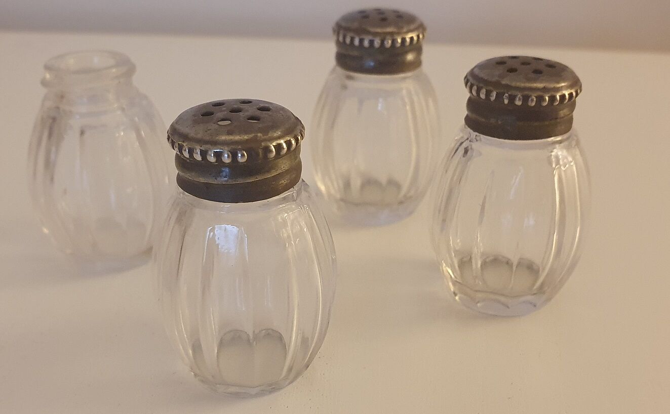 Lot of 4 salt shakers Goldsmith Christofle around 1930
