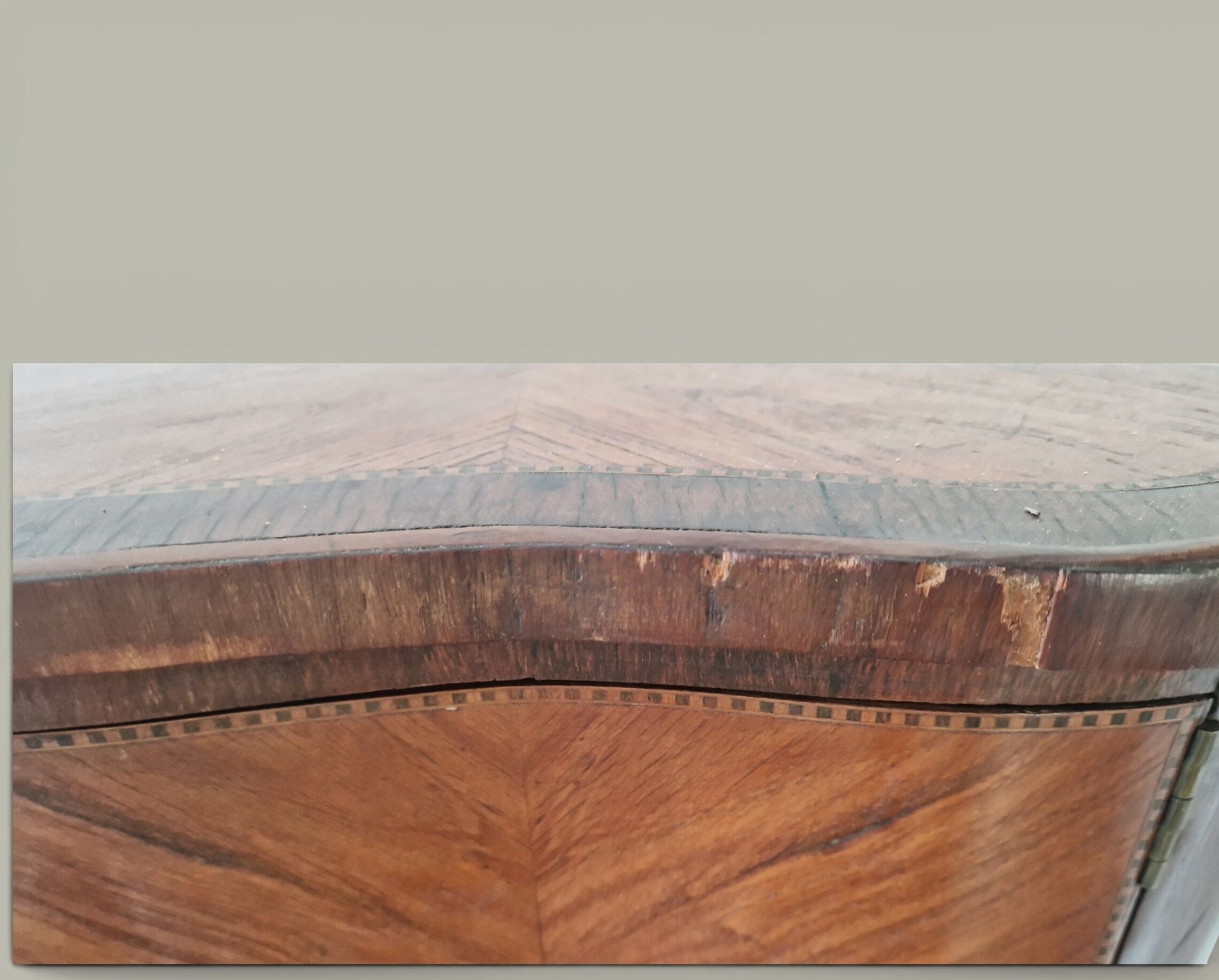 Curved side table in Louis XV style with marquetry - late 19th century