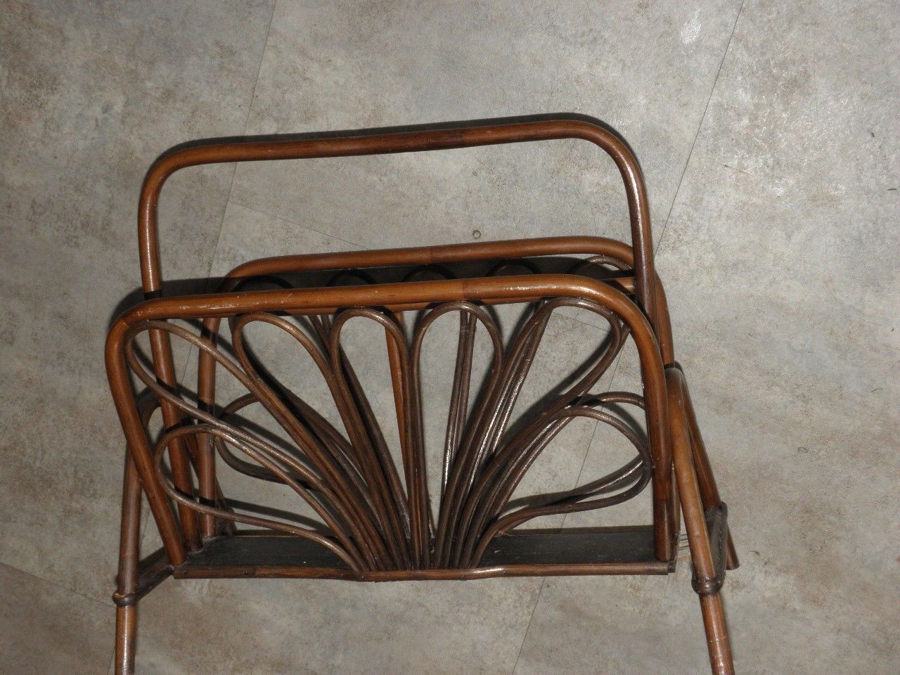 Review door does rattan