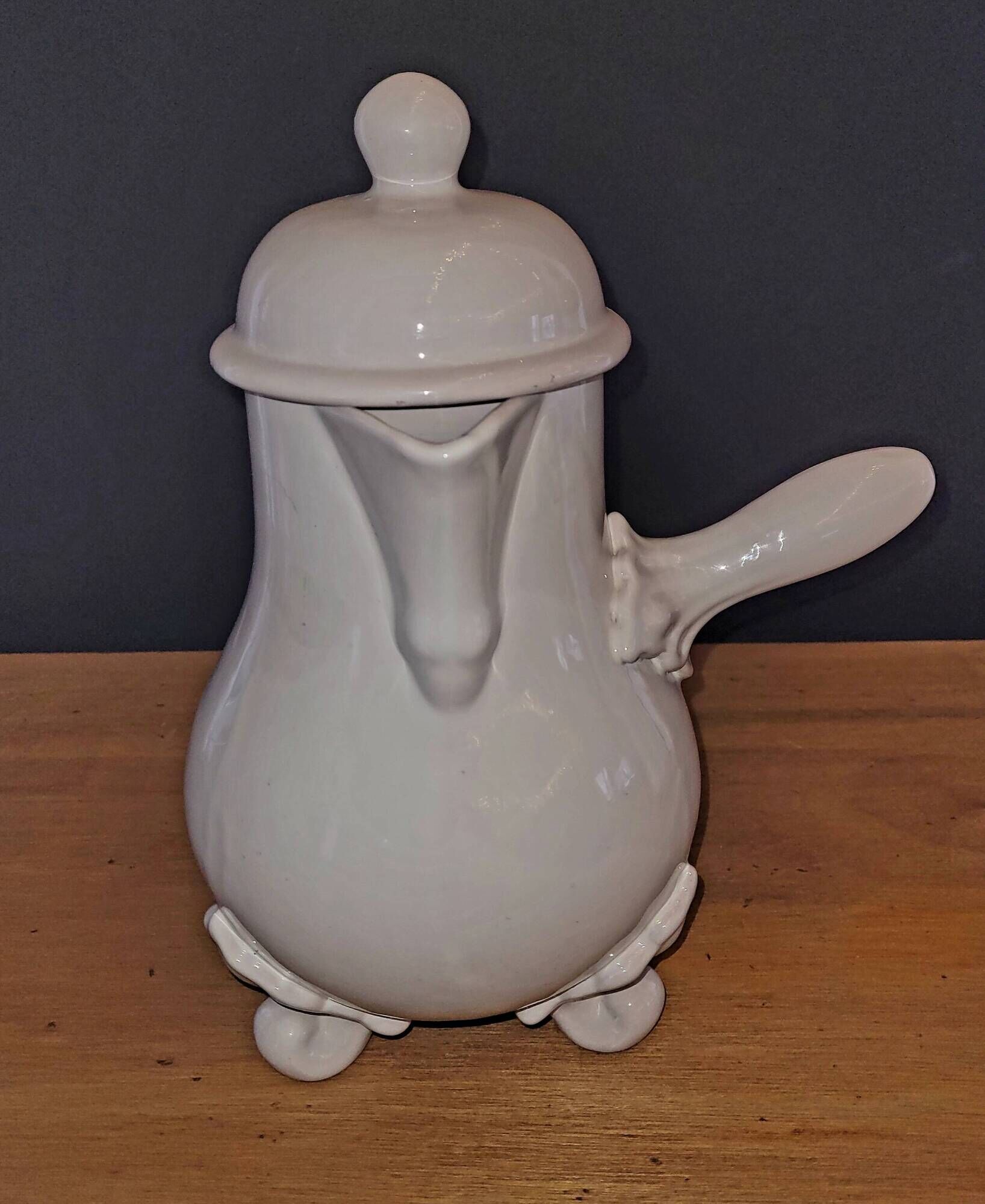 Chocolate pouring pot in white glazed terracotta Lallier Moustiers