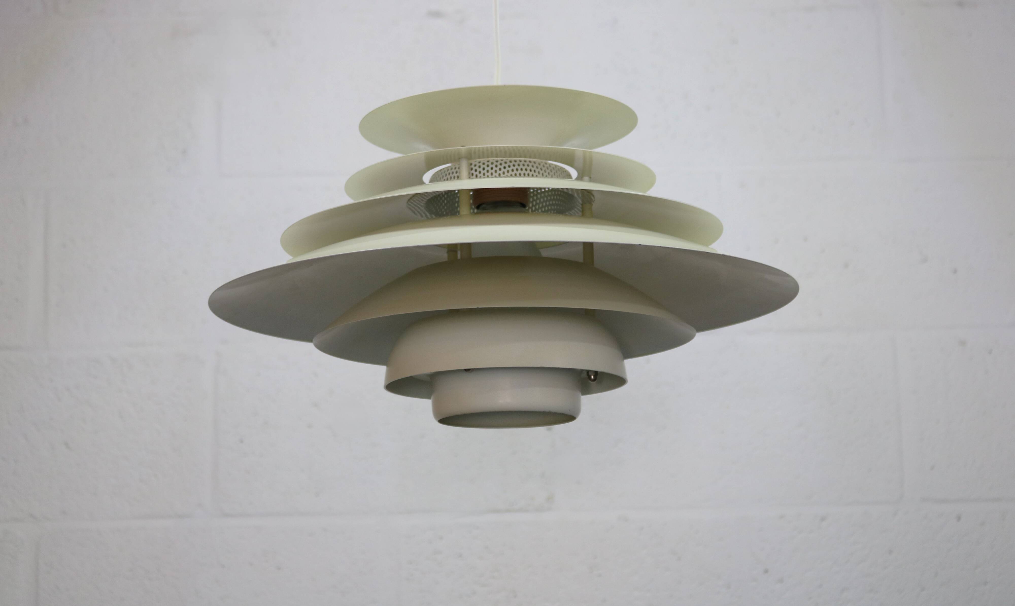 Suspension Jeka danoise blanche/beige - Éclairage moderne du milieu du siècle