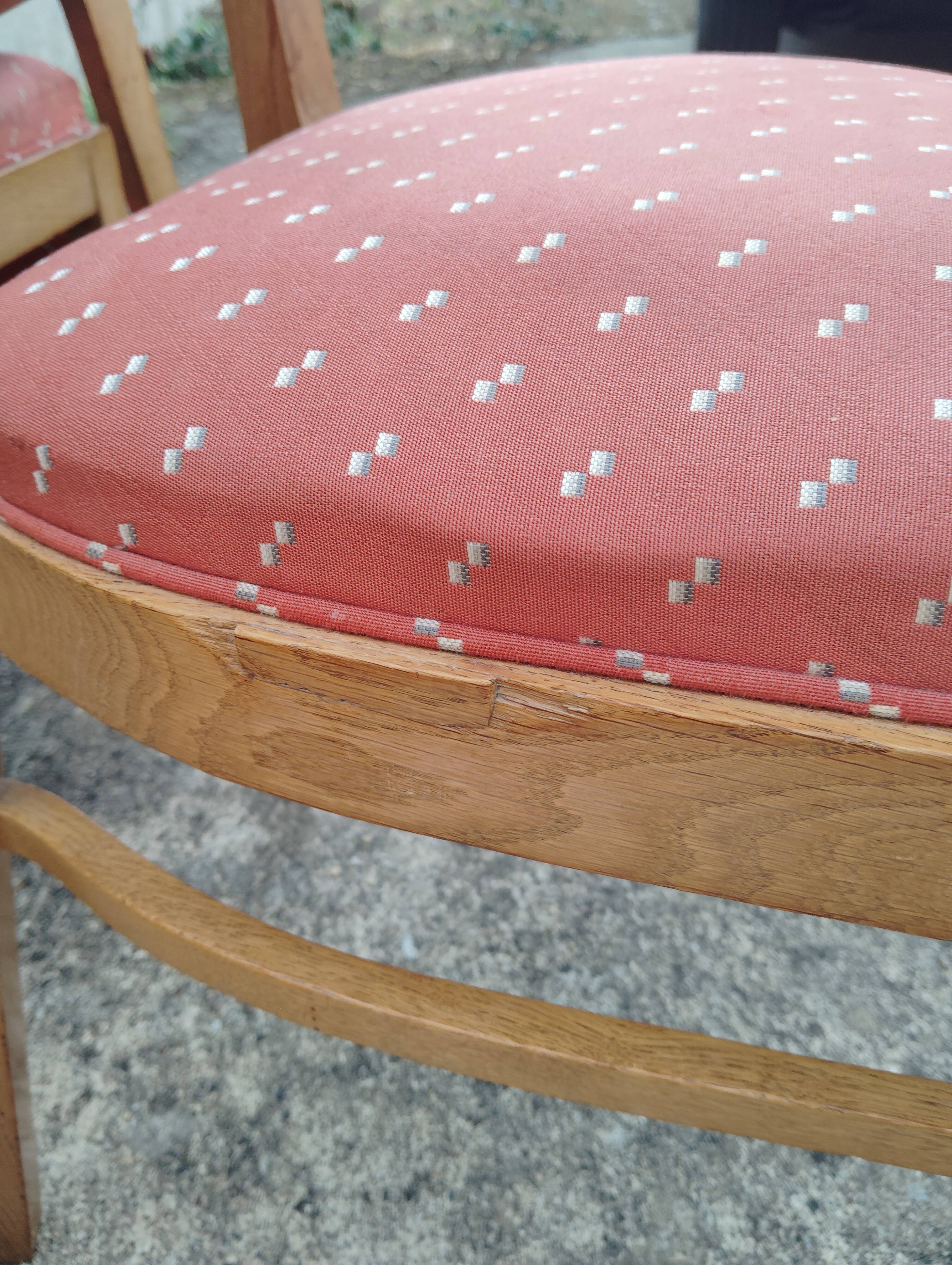 Set 6 chaises vintage structure chêne assise et dossier rouges