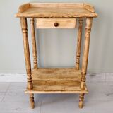 Small accent piece in solid wood