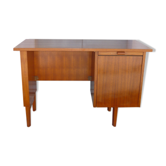 Scandinavian desk