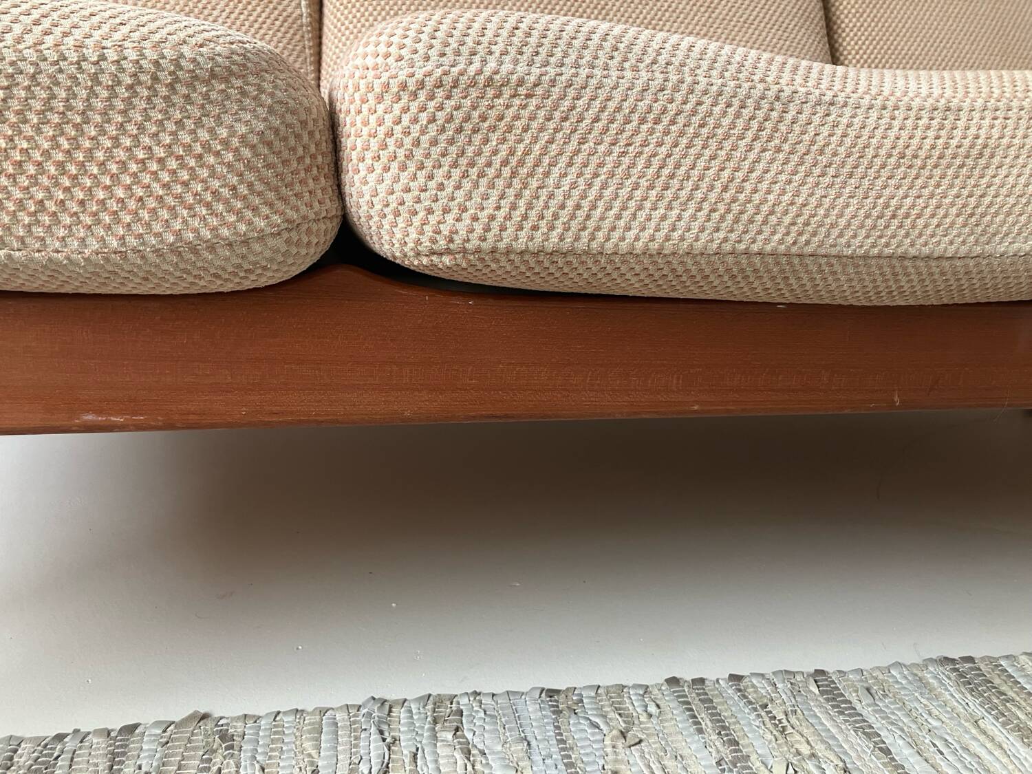 Scandinavian canapé Ole Wanscher